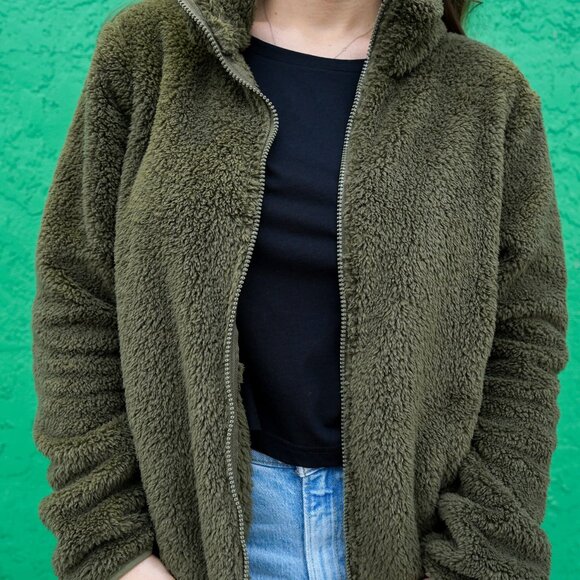 NWT -Apricot Fleece Jacket in Green - Picture 2 of 5